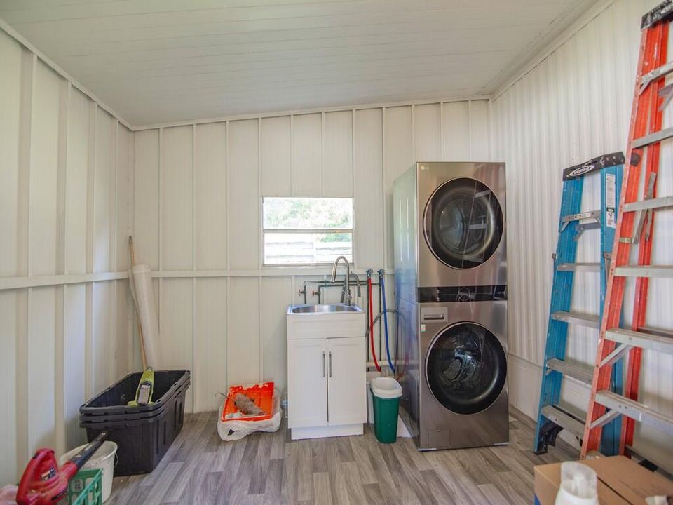 Activo con contrato: $92,500 (2 camas, 2 baños, 1440 Pies cuadrados)