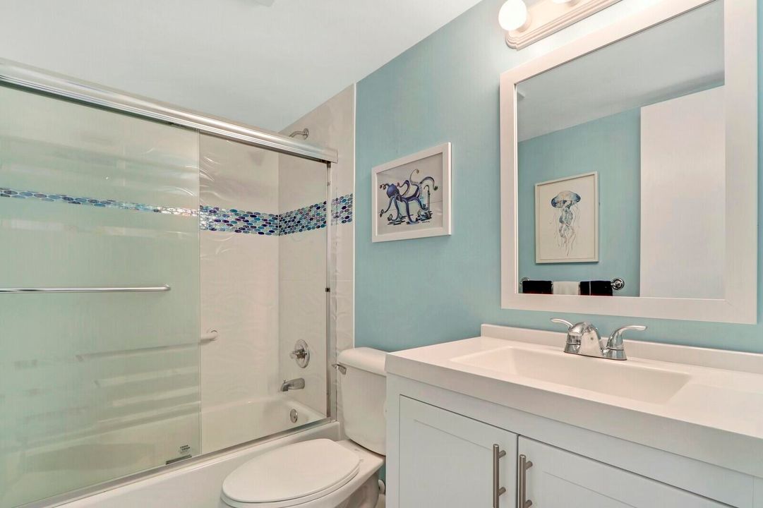 For Rent: $4,900 (2 beds, 2 baths, 1825 Square Feet)