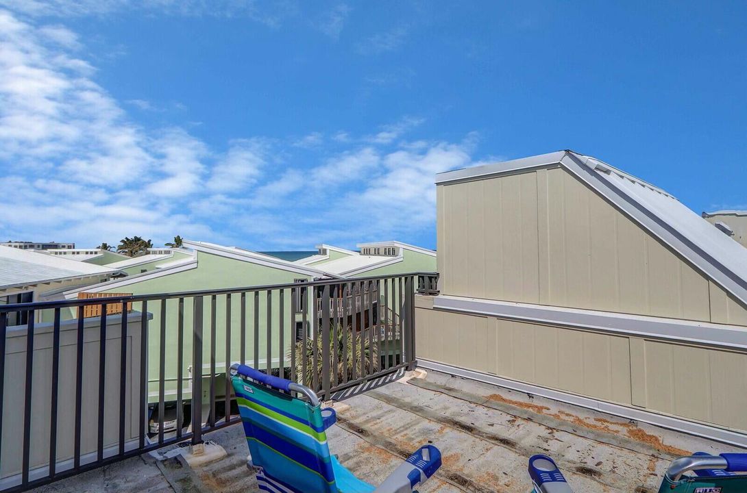 For Rent: $4,900 (2 beds, 2 baths, 1825 Square Feet)