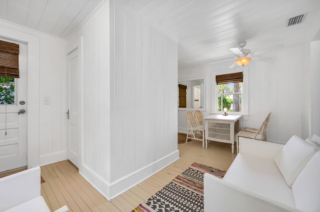 For Rent: $14,000 (4 beds, 3 baths, 2204 Square Feet)