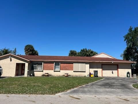 Recently Sold: $400,000 (3 beds, 2 baths, 1716 Square Feet)