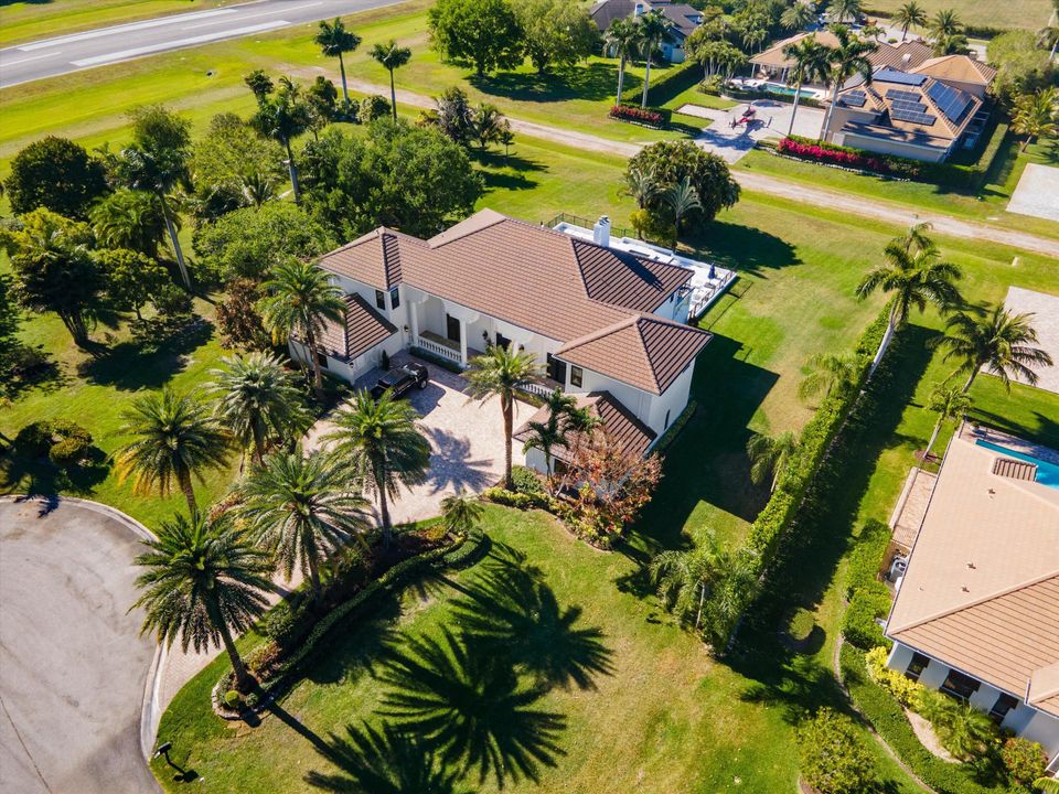 En Venta: $4,999,000 (6 camas, 6 baños, 5127 Pies cuadrados)