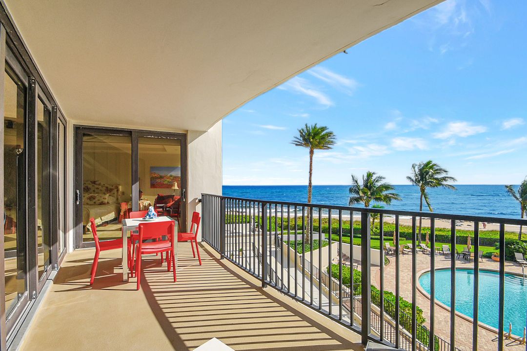 For Sale: $1,395,000 (2 beds, 2 baths, 1519 Square Feet)