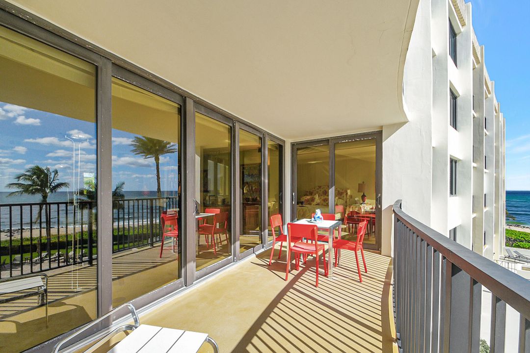 For Sale: $1,395,000 (2 beds, 2 baths, 1519 Square Feet)