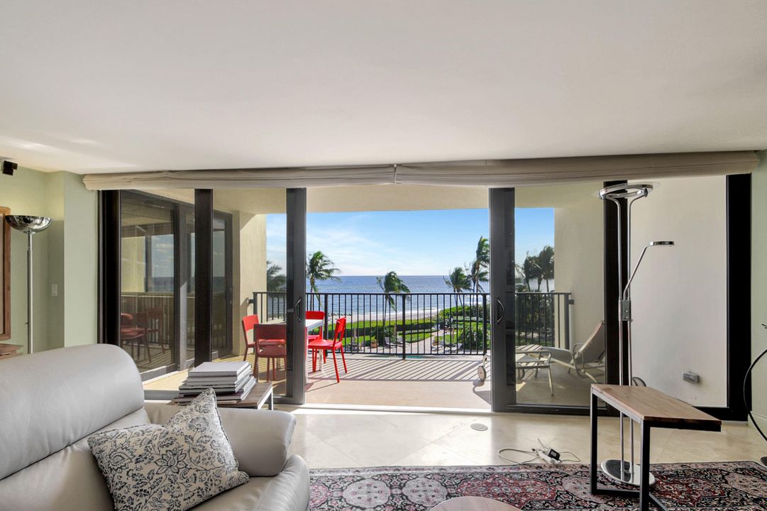 For Sale: $1,395,000 (2 beds, 2 baths, 1519 Square Feet)