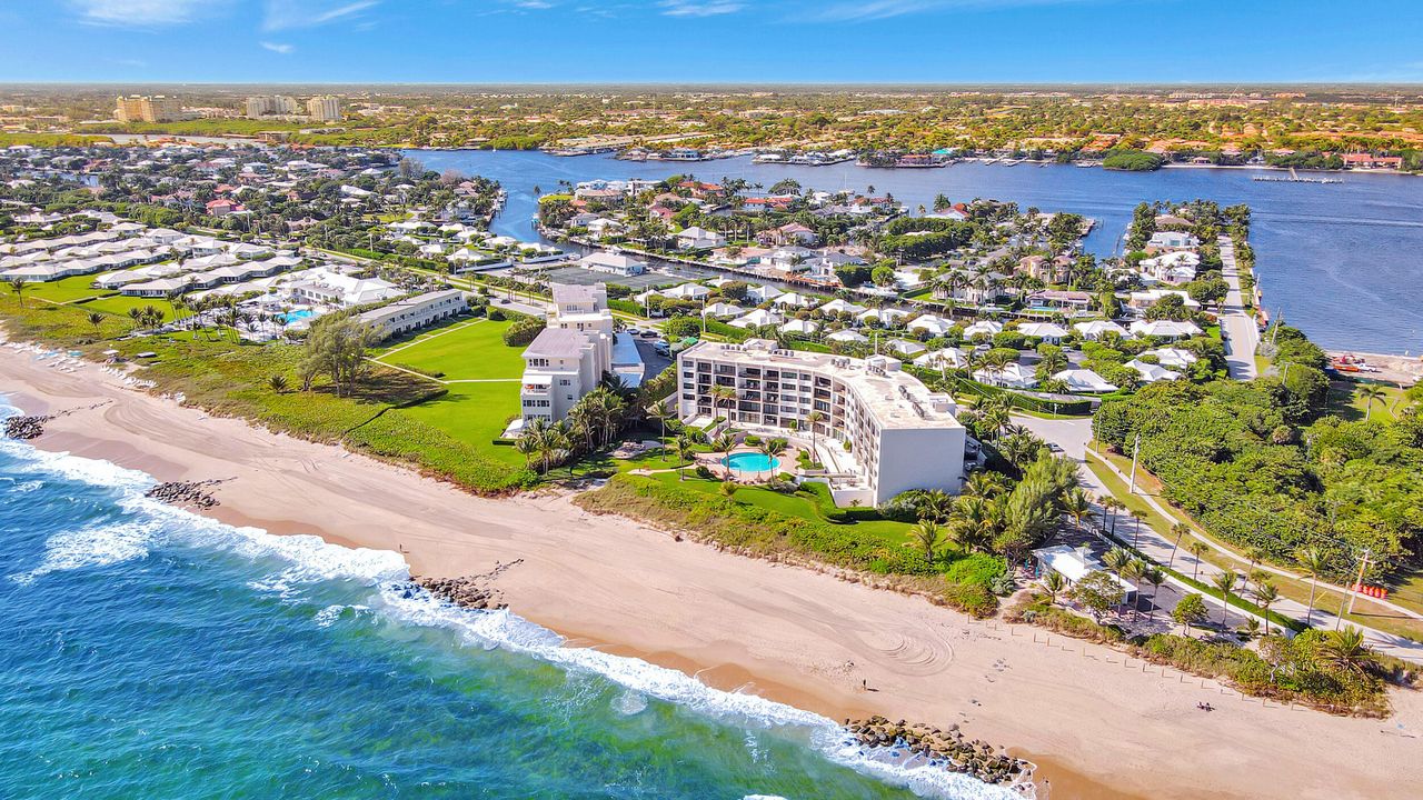 For Sale: $1,395,000 (2 beds, 2 baths, 1519 Square Feet)