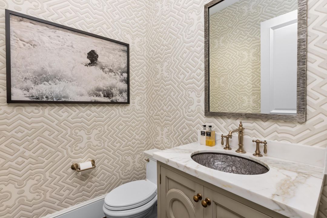 Active With Contract: $14,800,000 (4 beds, 5 baths, 4266 Square Feet)