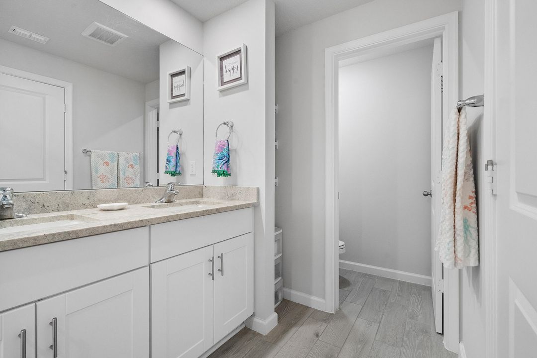 合同活跃: $360,000 (3 贝兹, 2 浴室, 1475 平方英尺)