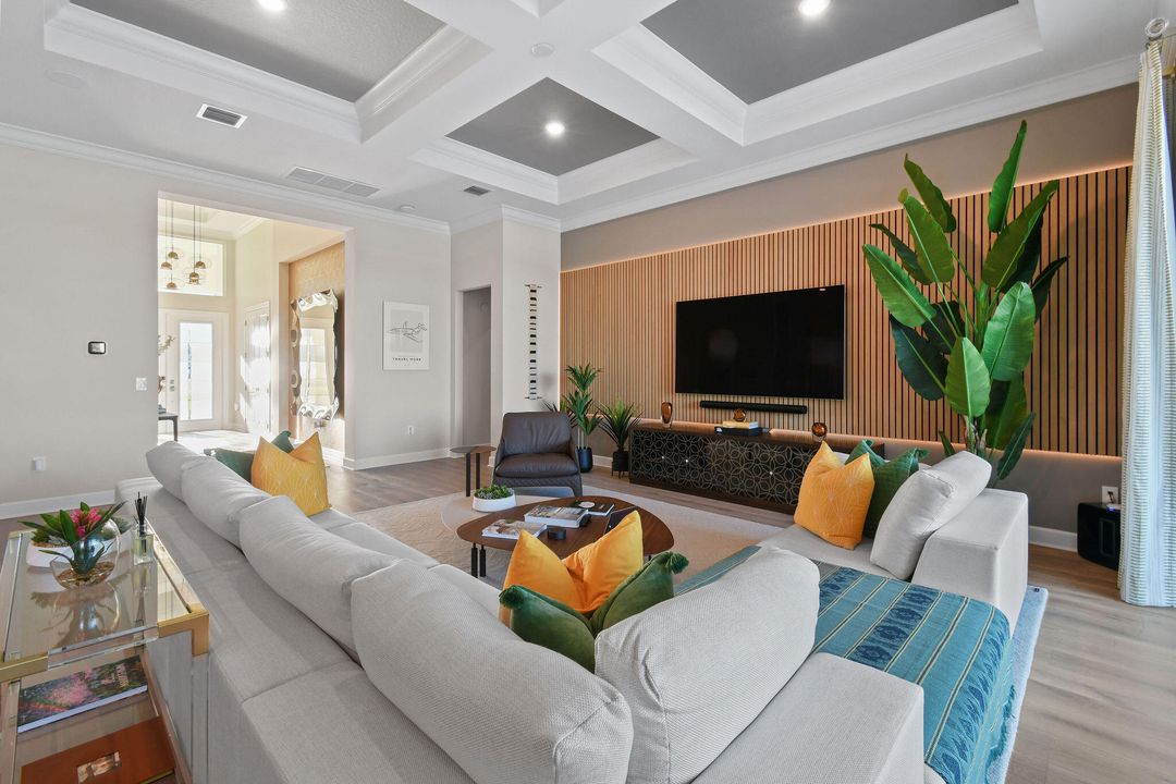 For Sale: $3,595,000 (4 beds, 3 baths, 3461 Square Feet)