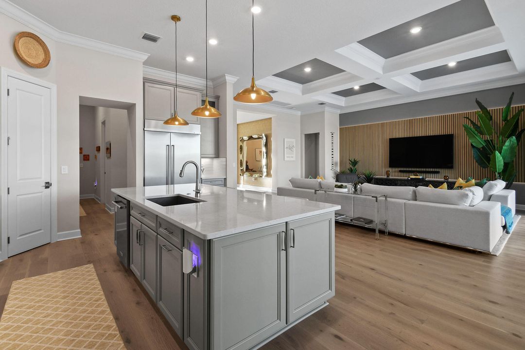 For Sale: $3,595,000 (4 beds, 3 baths, 3461 Square Feet)