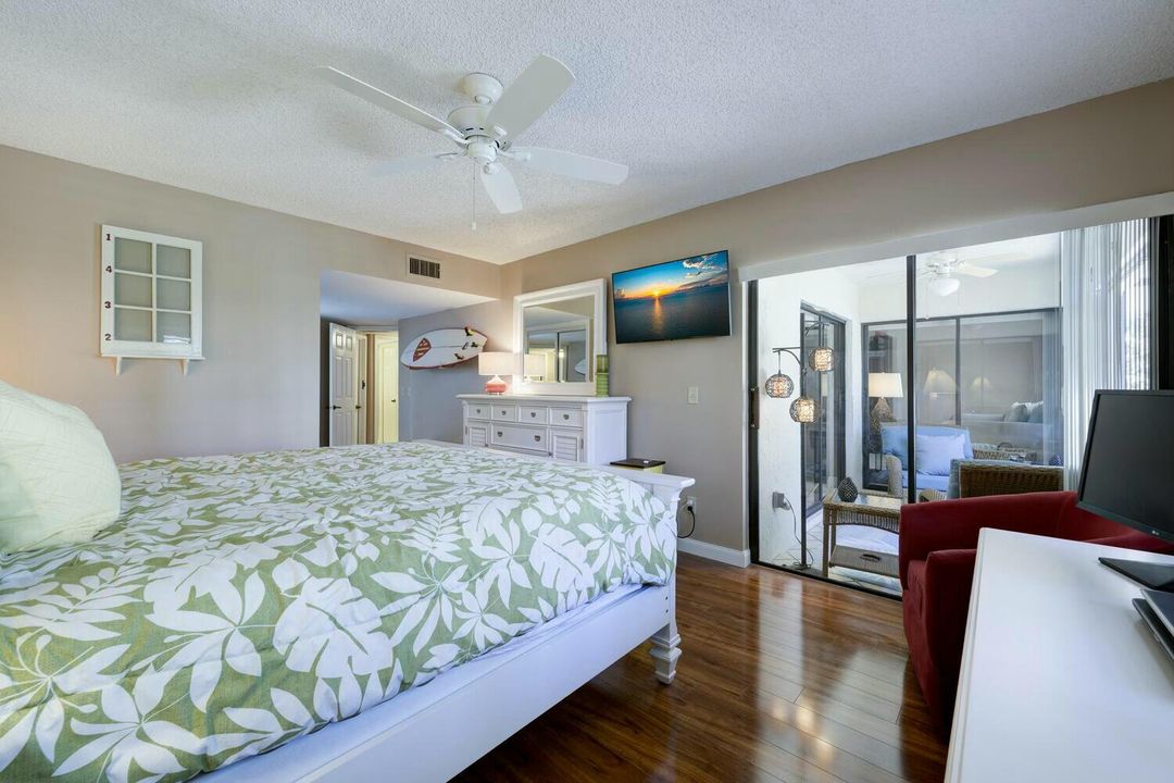 Под контрактом: $5,200 (2 спален, 2 ванн, 1261 Квадратных фут)