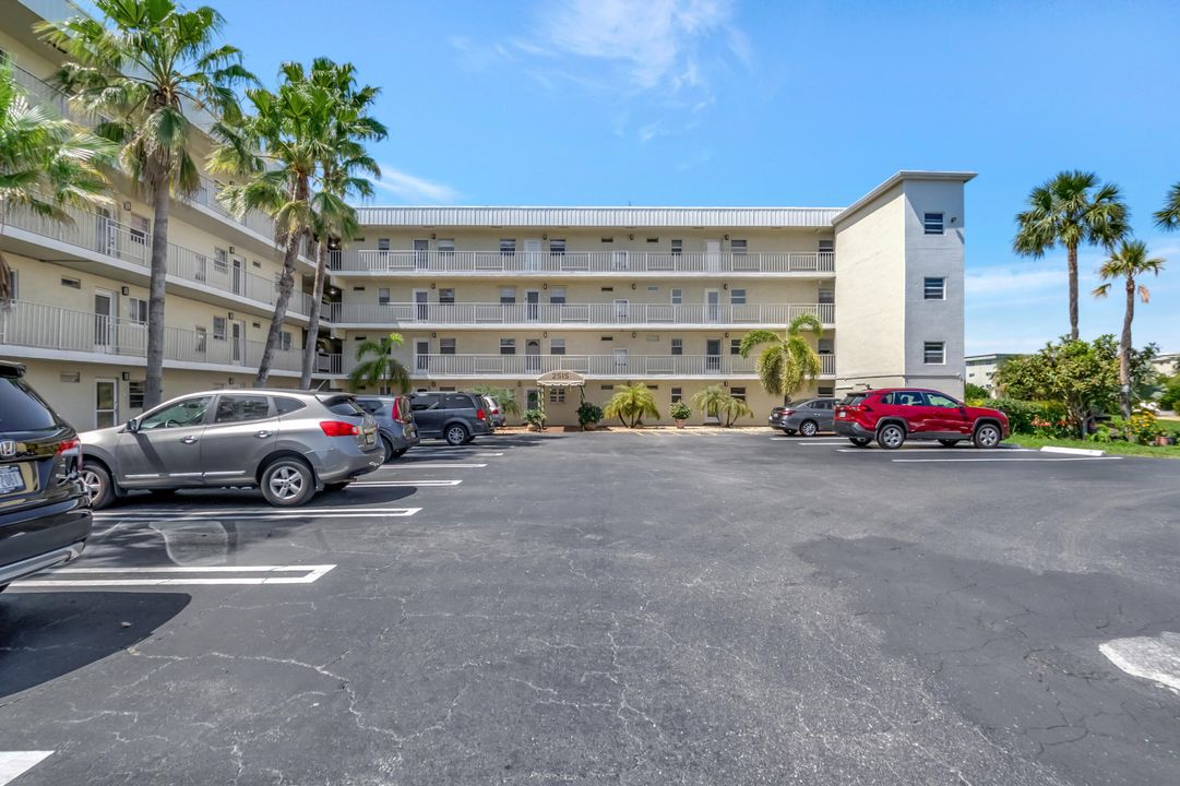 Active With Contract: $80,000 (1 beds, 1 baths, 754 Square Feet)
