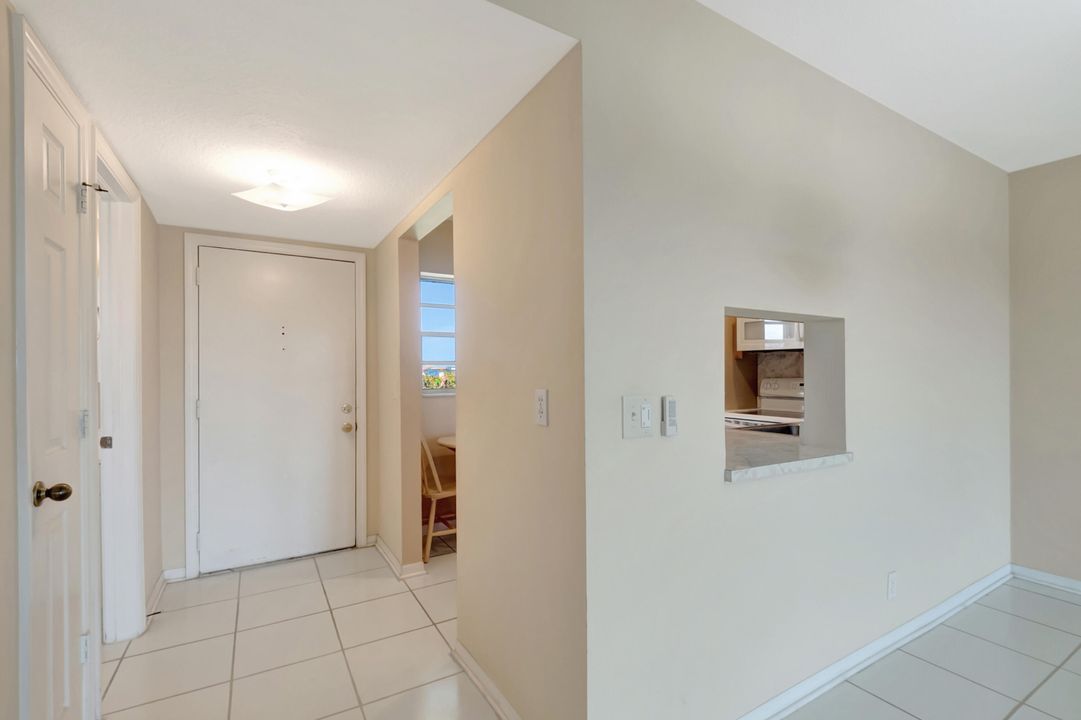 Active With Contract: $80,000 (1 beds, 1 baths, 754 Square Feet)