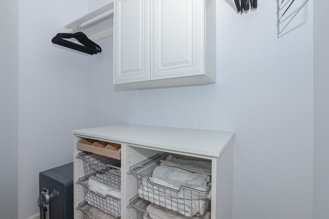 Под контрактом: $399,000 (2 спален, 2 ванн, 1751 Квадратных фут)