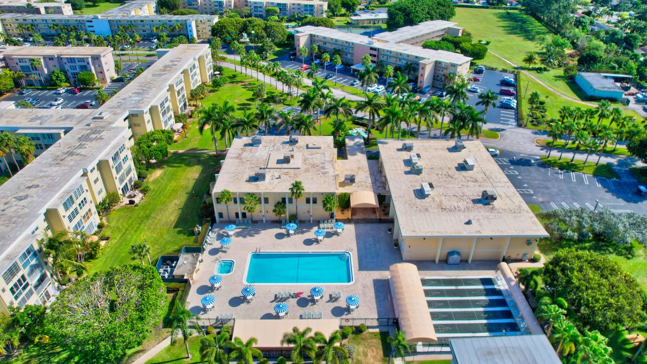 Active With Contract: $80,000 (1 beds, 1 baths, 754 Square Feet)