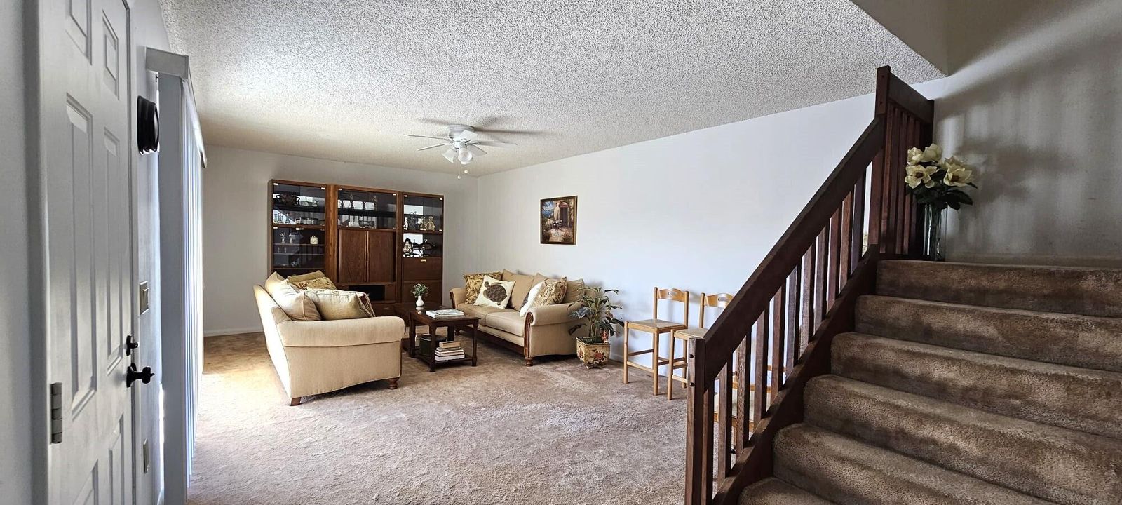 На продажу: $189,000 (2 спален, 2 ванн, 1170 Квадратных фут)