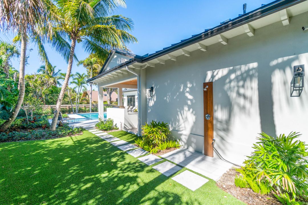 For Rent: $25,000 (4 beds, 4 baths, 3640 Square Feet)