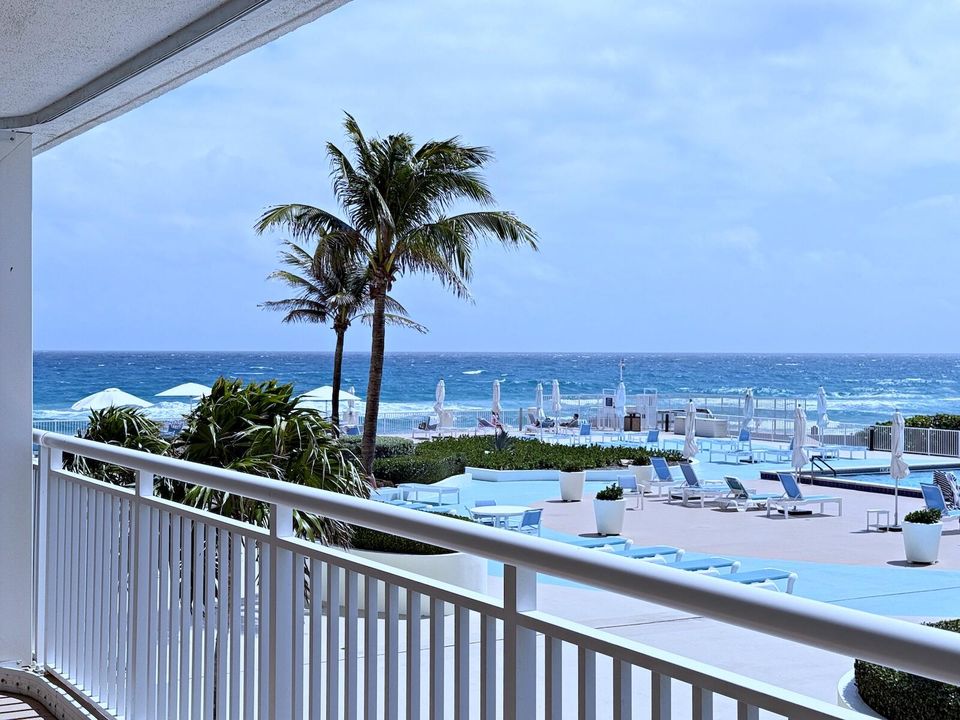 Activo con contrato: $11,000 (2 camas, 2 baños, 1402 Pies cuadrados)