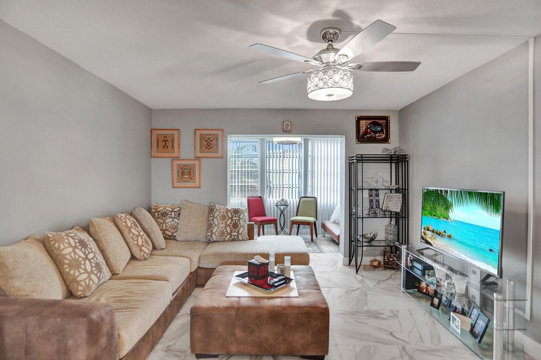 Active With Contract: $3,500 (2 beds, 2 baths, 960 Square Feet)