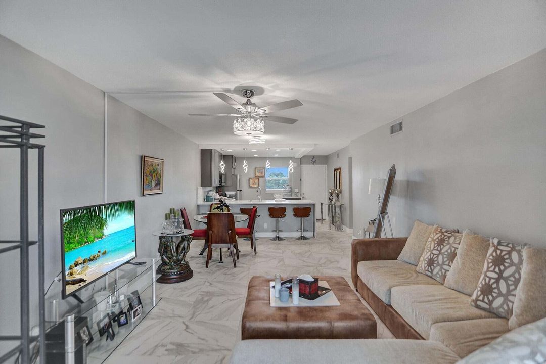 Active With Contract: $3,500 (2 beds, 2 baths, 960 Square Feet)