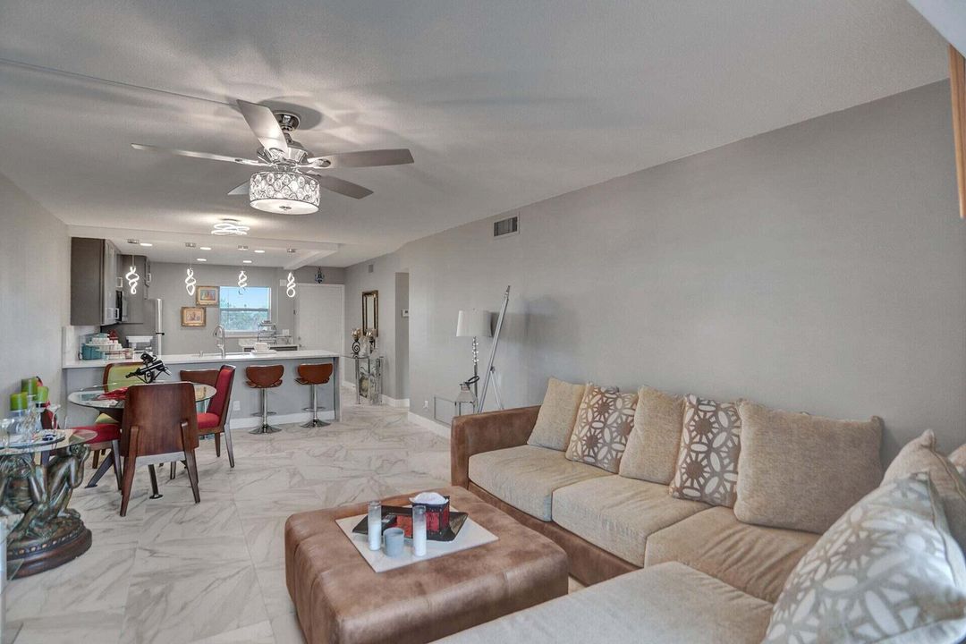 Active With Contract: $3,500 (2 beds, 2 baths, 960 Square Feet)