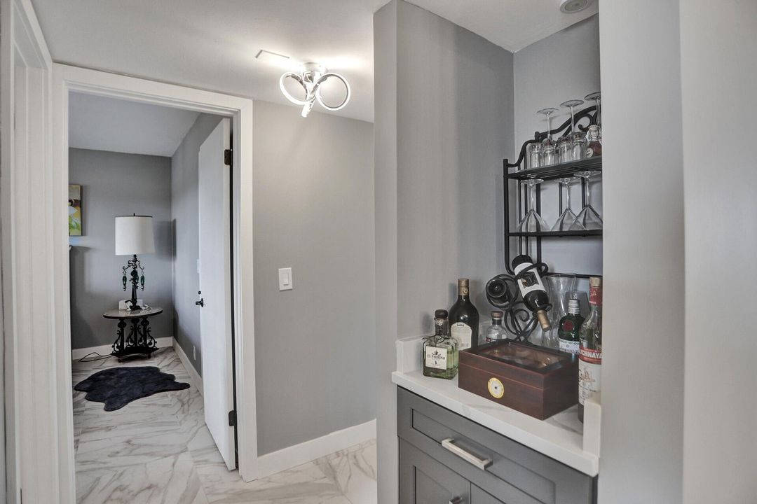 Active With Contract: $3,500 (2 beds, 2 baths, 960 Square Feet)