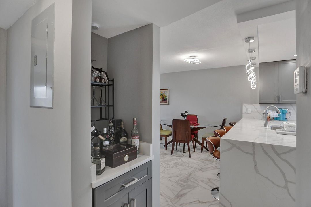 Active With Contract: $3,500 (2 beds, 2 baths, 960 Square Feet)