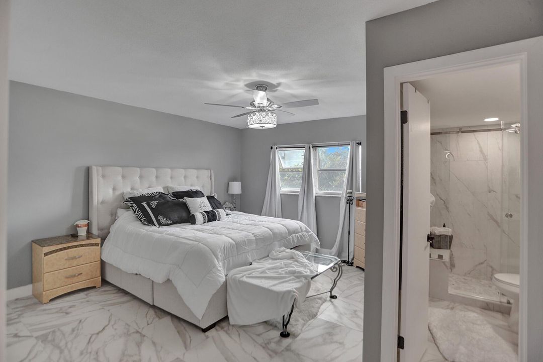 Active With Contract: $3,500 (2 beds, 2 baths, 960 Square Feet)