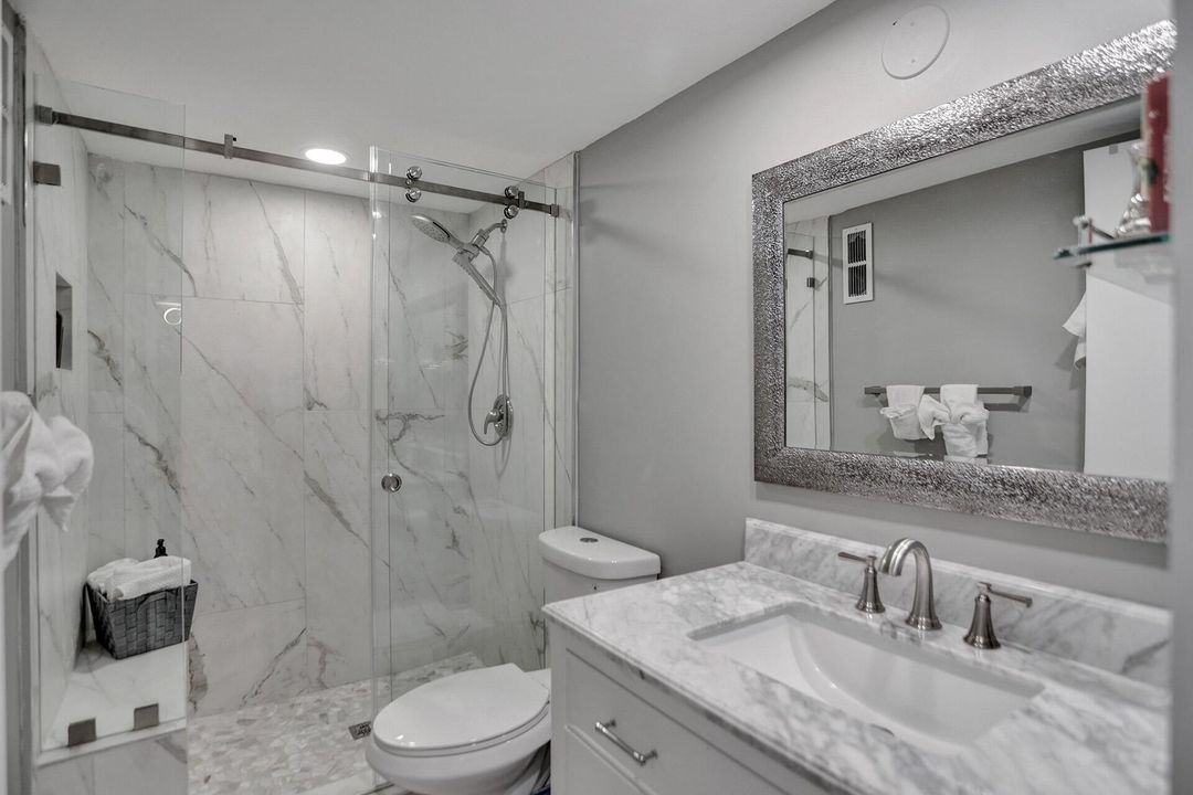 Active With Contract: $3,500 (2 beds, 2 baths, 960 Square Feet)