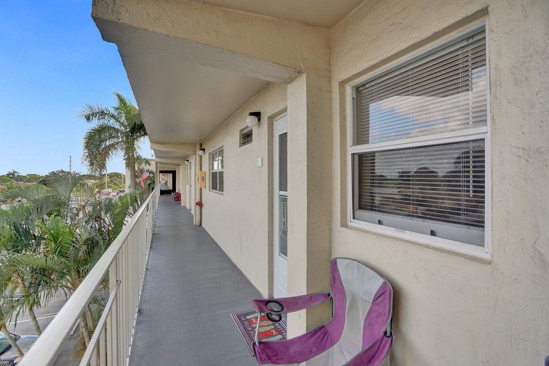 Active With Contract: $3,500 (2 beds, 2 baths, 960 Square Feet)