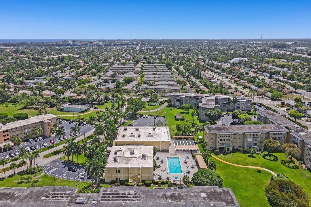 Active With Contract: $3,500 (2 beds, 2 baths, 960 Square Feet)