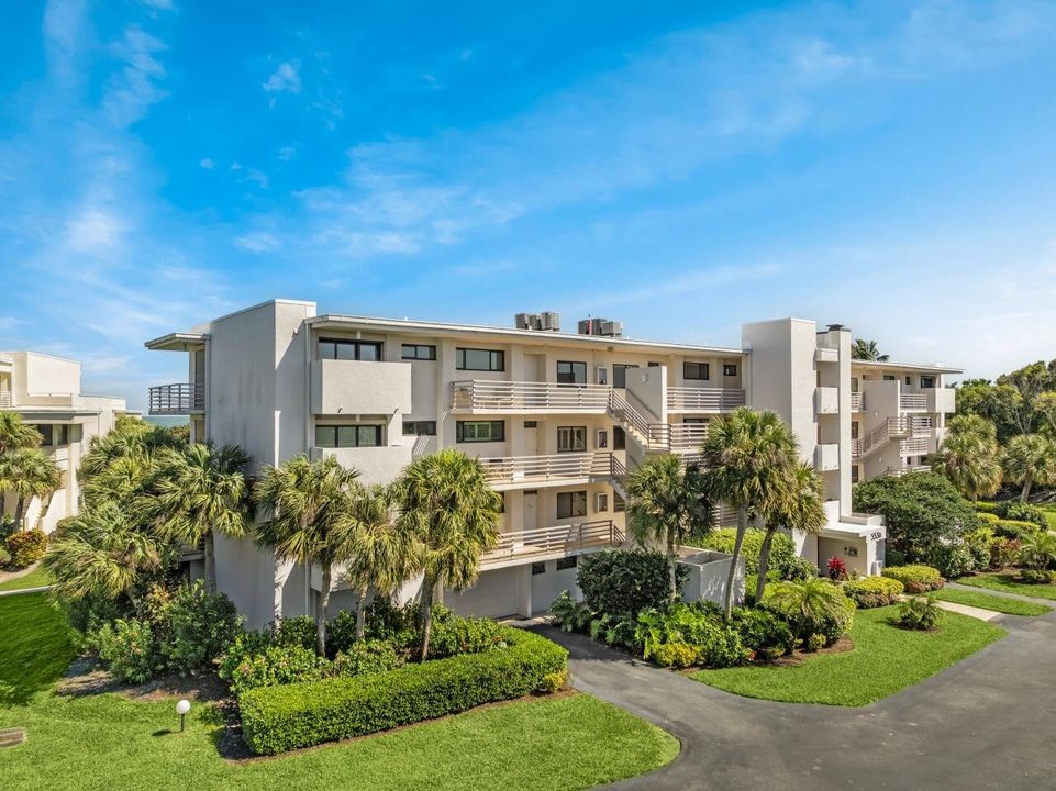 На продажу: $850,000 (3 спален, 2 ванн, 2110 Квадратных фут)