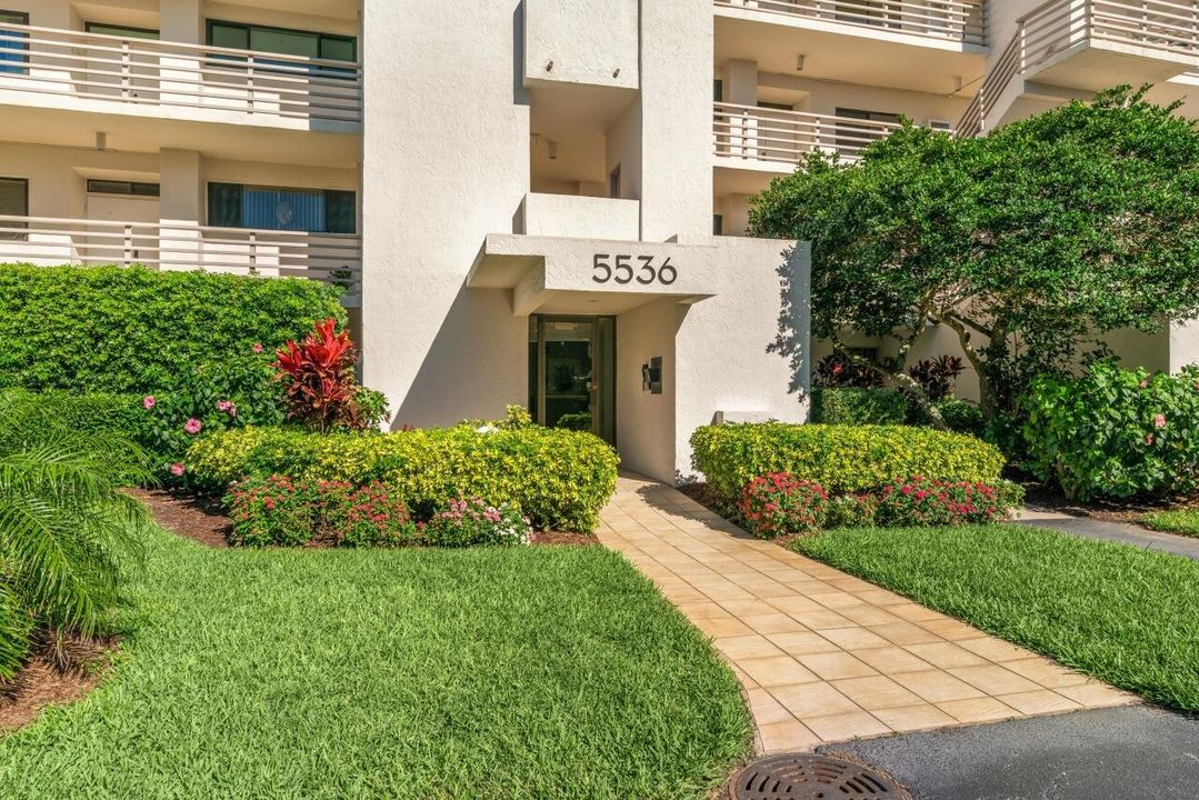 На продажу: $850,000 (3 спален, 2 ванн, 2110 Квадратных фут)