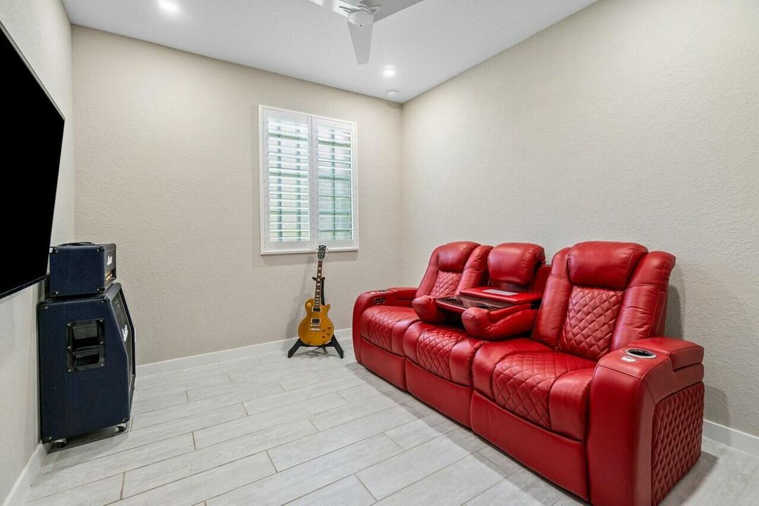 Activo con contrato: $579,000 (3 camas, 2 baños, 1730 Pies cuadrados)