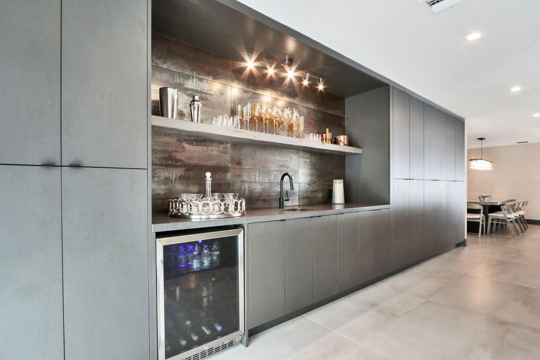 For Rent: $18,000 (4 beds, 3 baths, 2806 Square Feet)