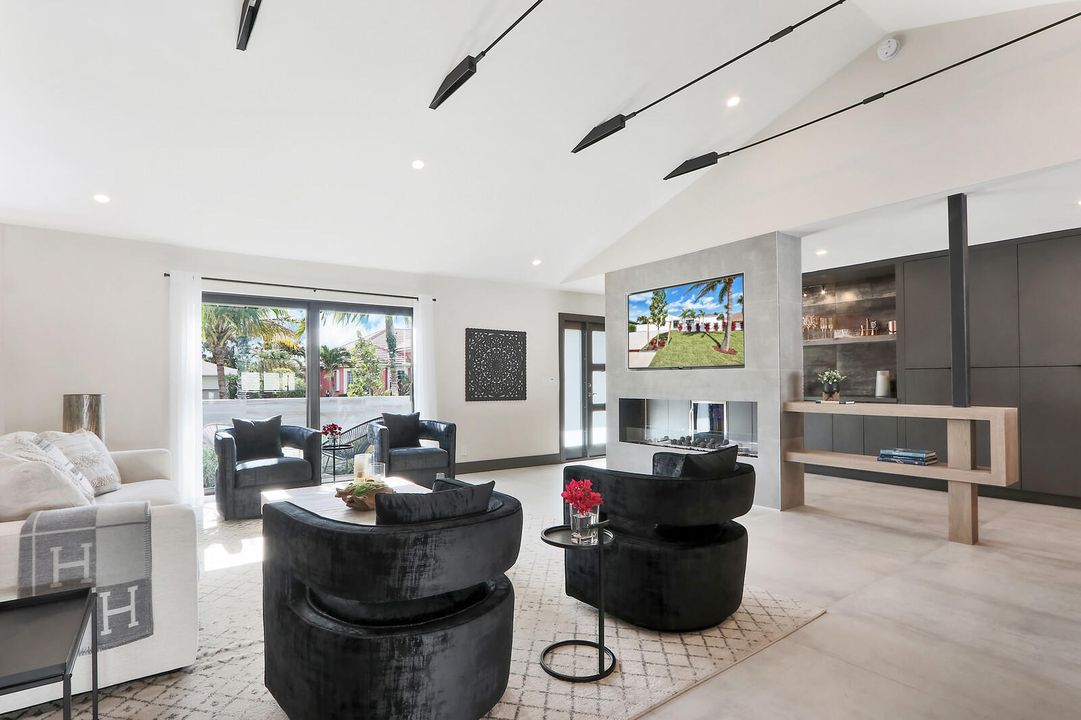 For Rent: $18,000 (4 beds, 3 baths, 2806 Square Feet)