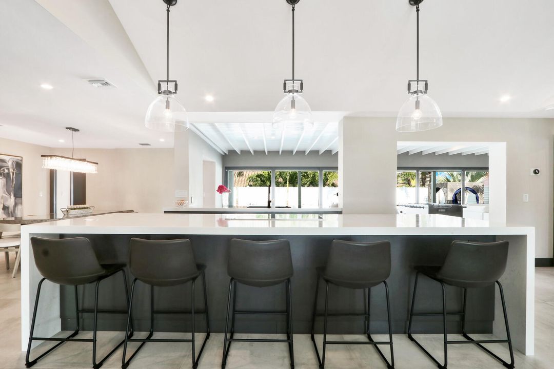 For Rent: $18,000 (4 beds, 3 baths, 2806 Square Feet)