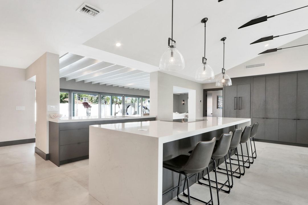 For Rent: $18,000 (4 beds, 3 baths, 2806 Square Feet)