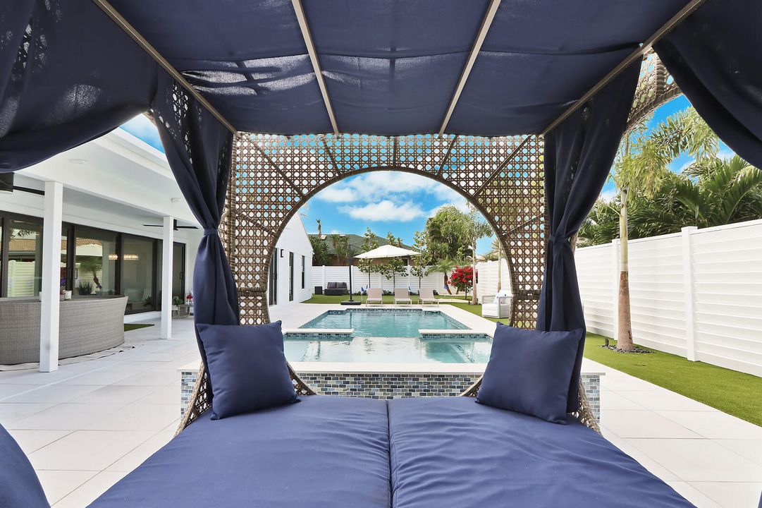 For Rent: $18,000 (4 beds, 3 baths, 2806 Square Feet)