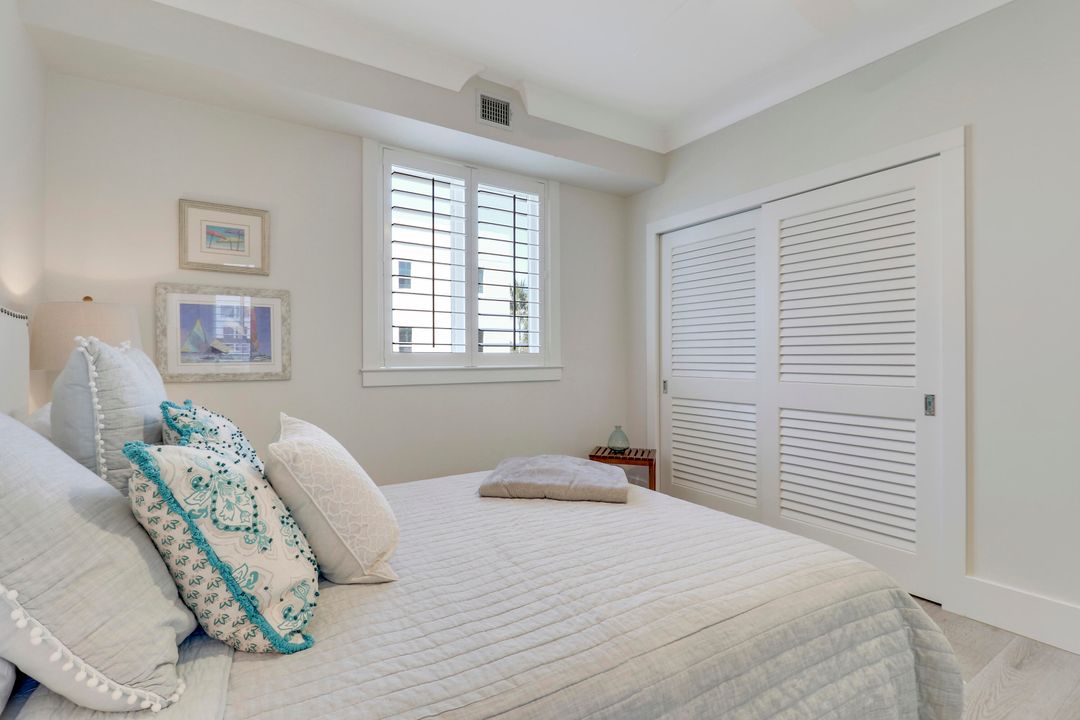 Active With Contract: $10,000 (3 beds, 3 baths, 1735 Square Feet)