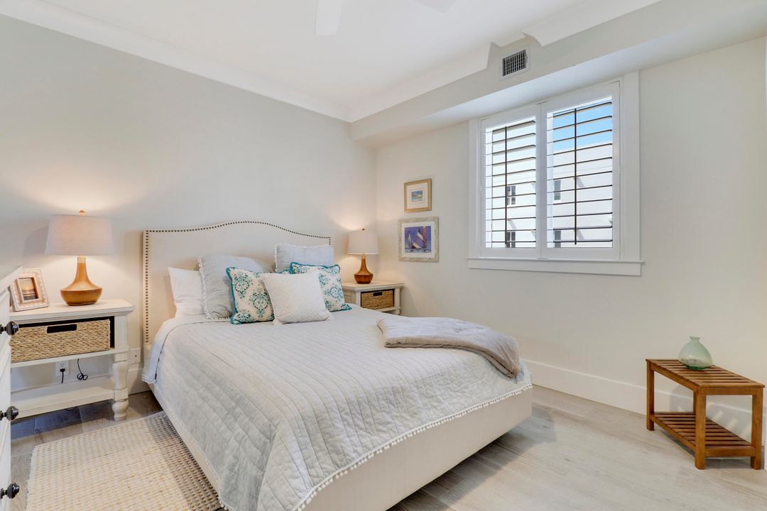 Active With Contract: $10,000 (3 beds, 3 baths, 1735 Square Feet)