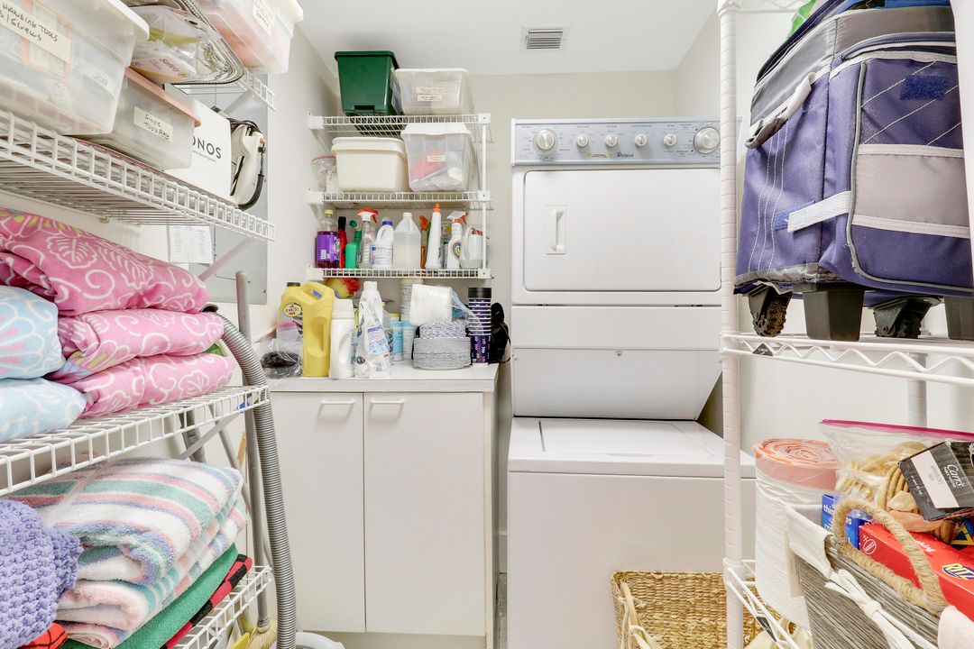 Active With Contract: $10,000 (3 beds, 3 baths, 1735 Square Feet)