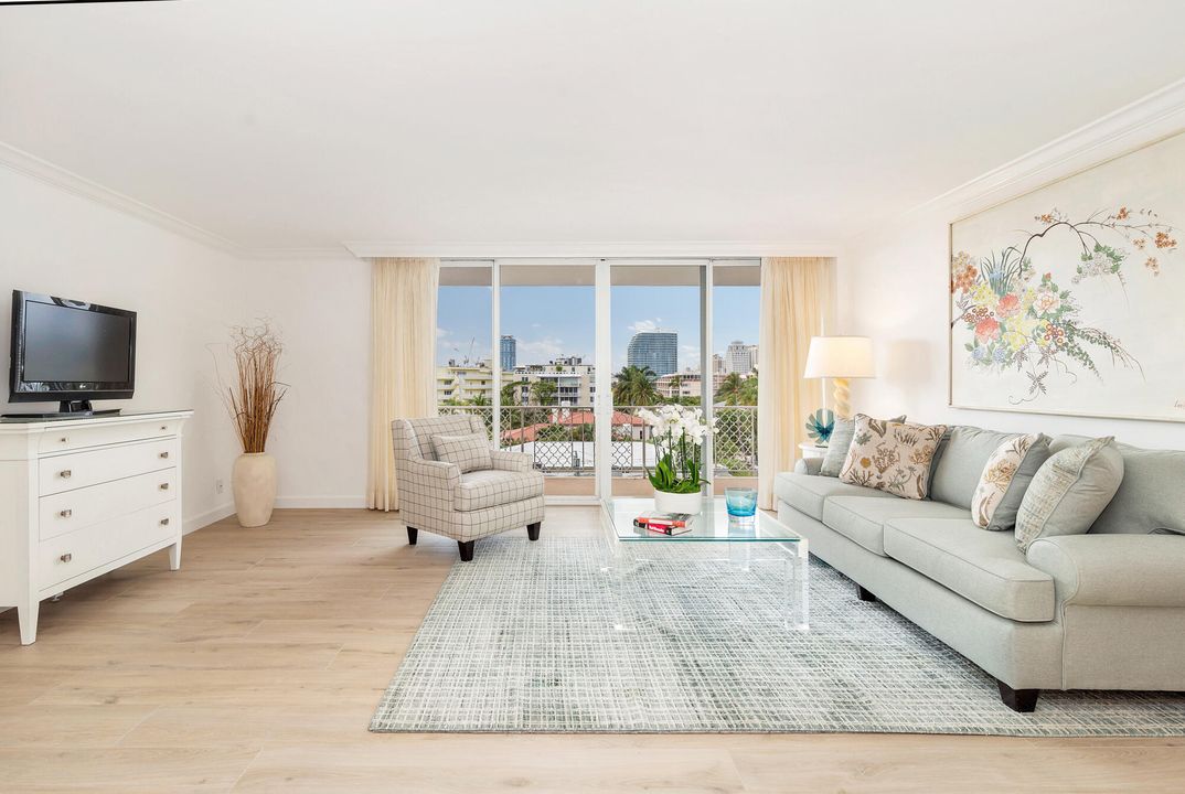 Recientemente alquilado: $22,500 (2 camas, 2 baños, 1225 Pies cuadrados)