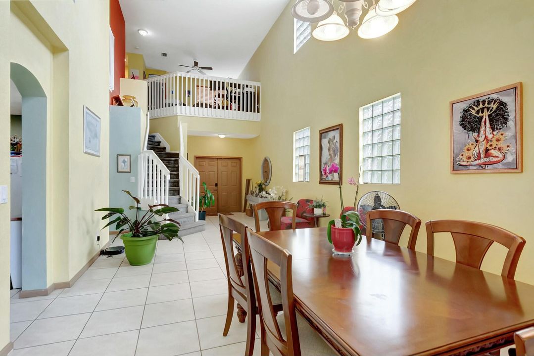 For Sale: $550,000 (3 beds, 2 baths, 2404 Square Feet)