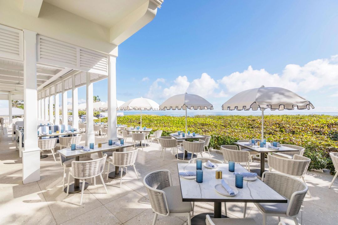 Под контрактом: $4,900,000 (5 спален, 4 ванн, 5350 Квадратных фут)