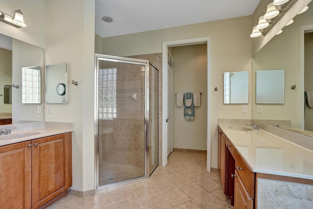 合同活跃: $509,000 (3 贝兹, 2 浴室, 2189 平方英尺)