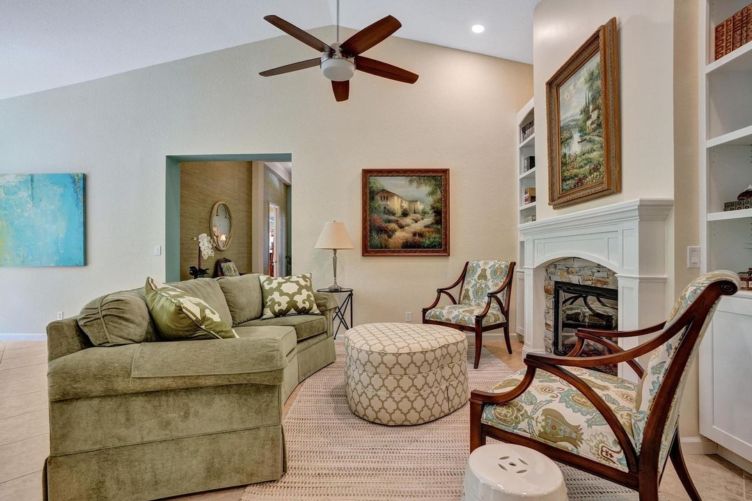 合同活跃: $509,000 (3 贝兹, 2 浴室, 2189 平方英尺)