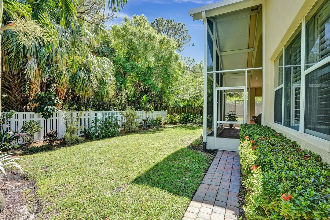 合同活跃: $509,000 (3 贝兹, 2 浴室, 2189 平方英尺)