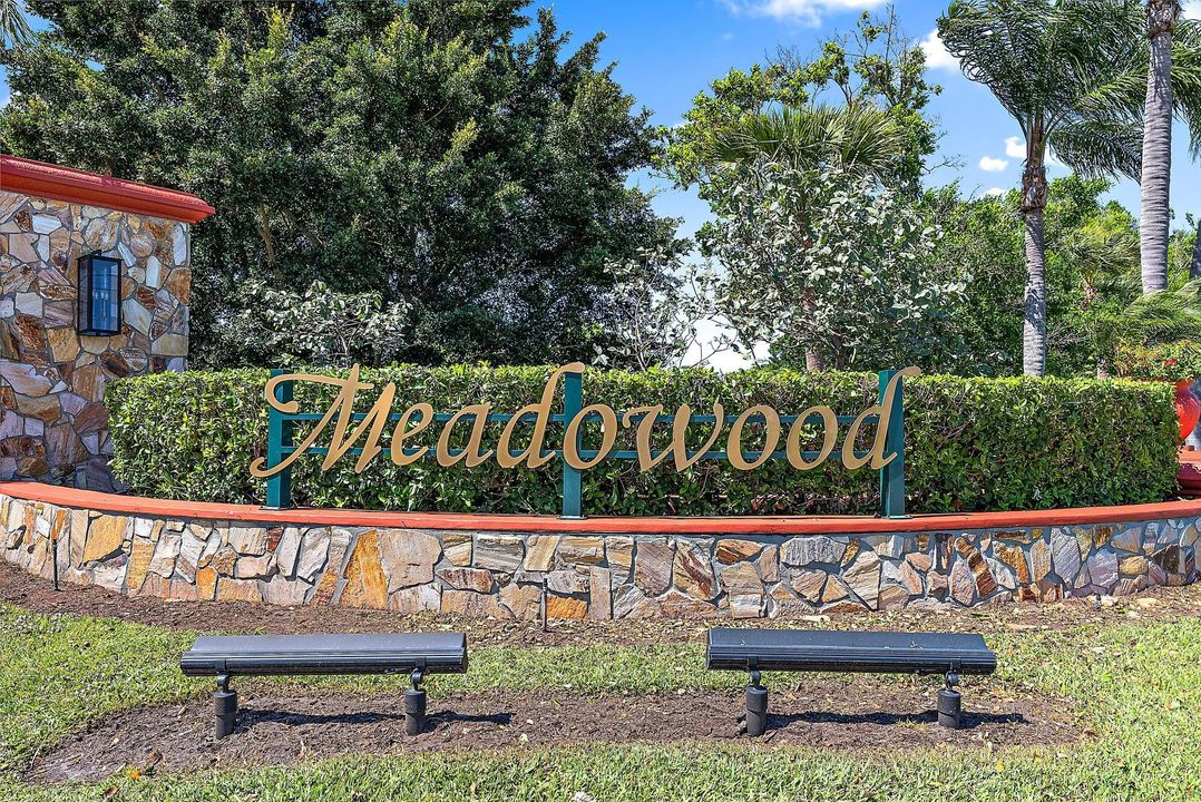 Active With Contract: $405,000 (2 beds, 2 baths, 1832 Square Feet)