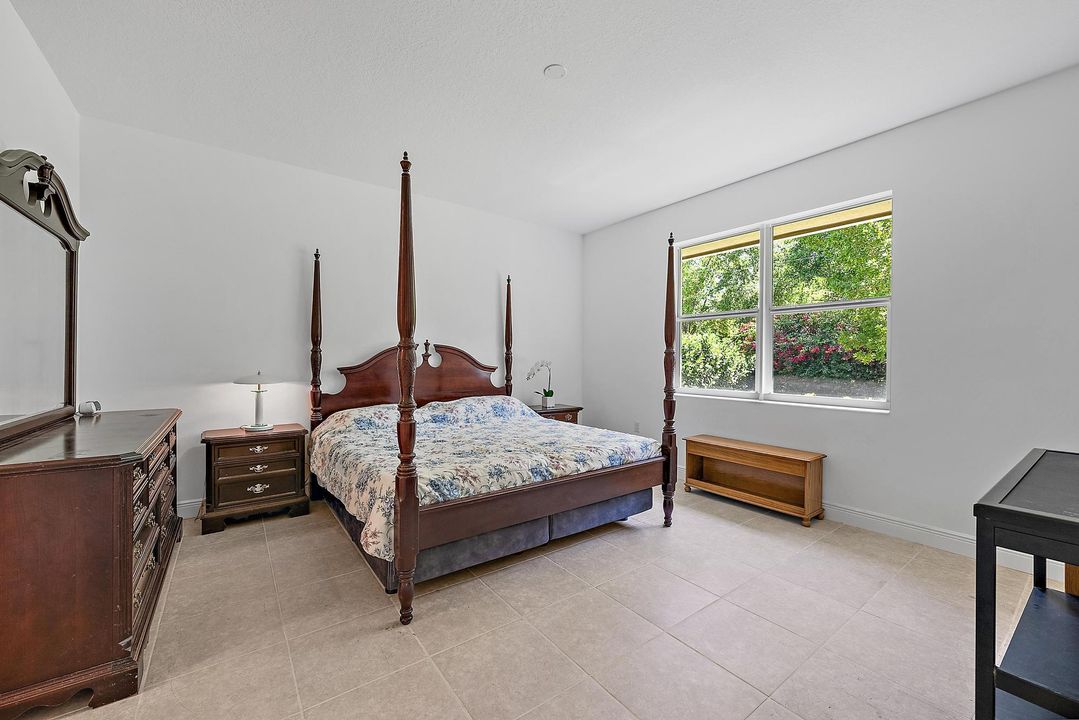 Active With Contract: $405,000 (2 beds, 2 baths, 1832 Square Feet)